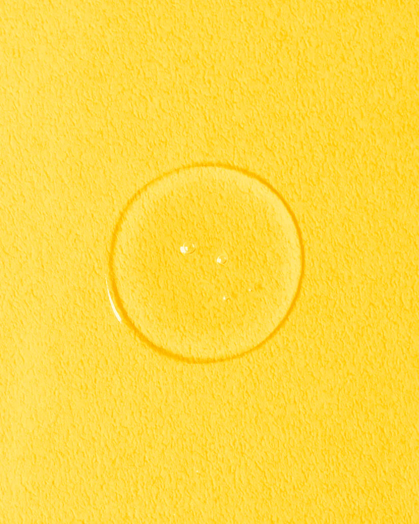 Close-up of a drop of Hanskin Pore Cleansing Oil [PHA]